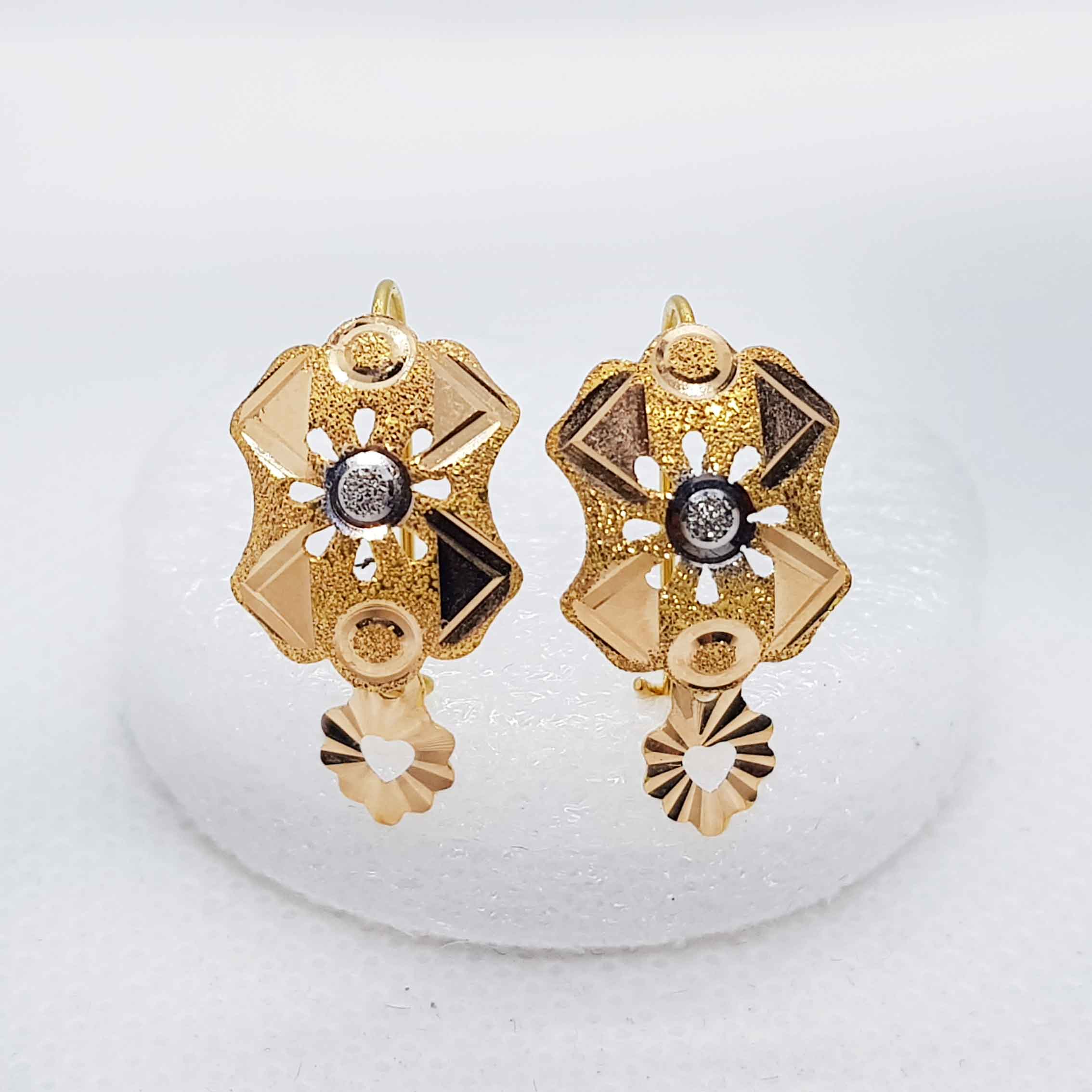 Pure Gold Short Earrings