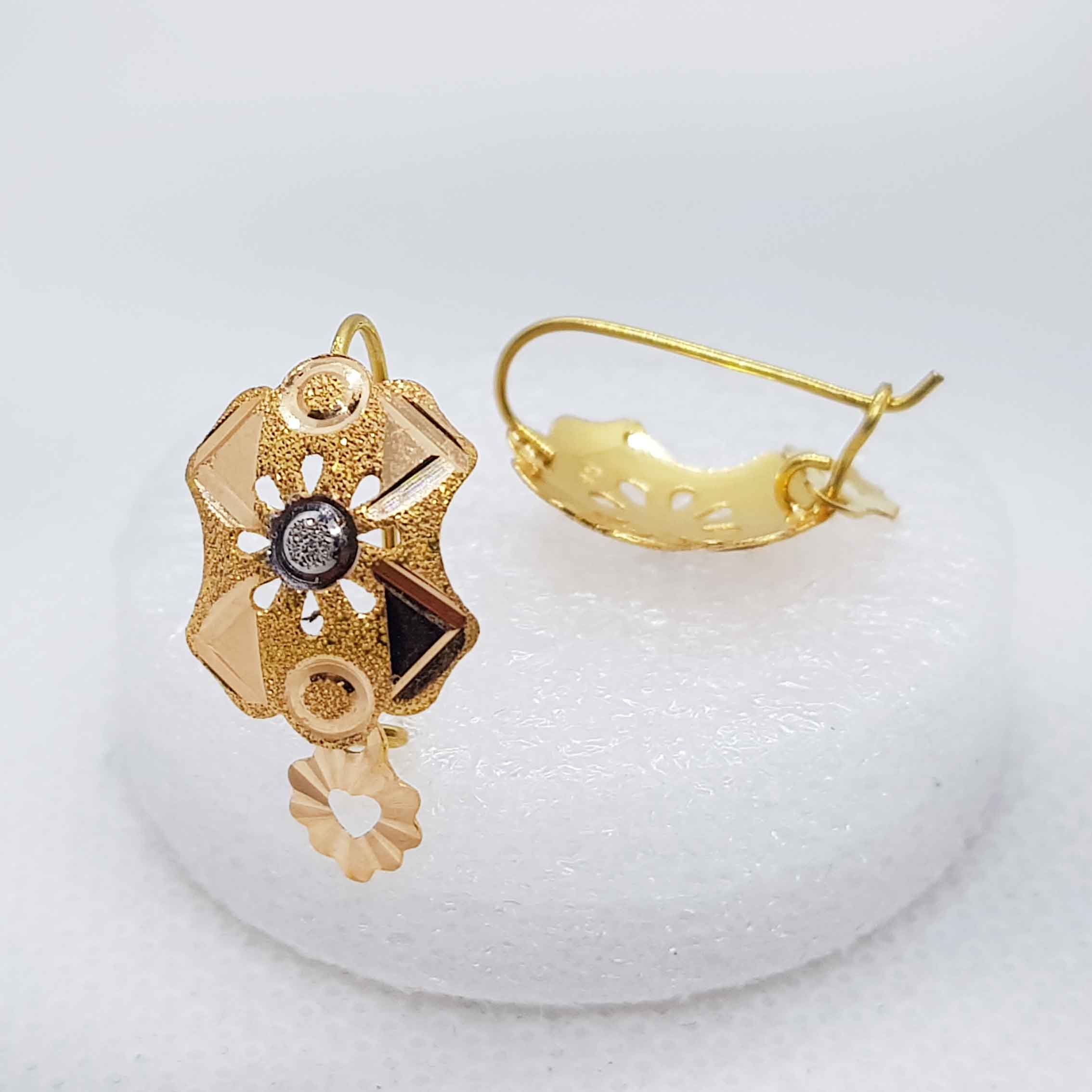 Pure Gold Short Earrings