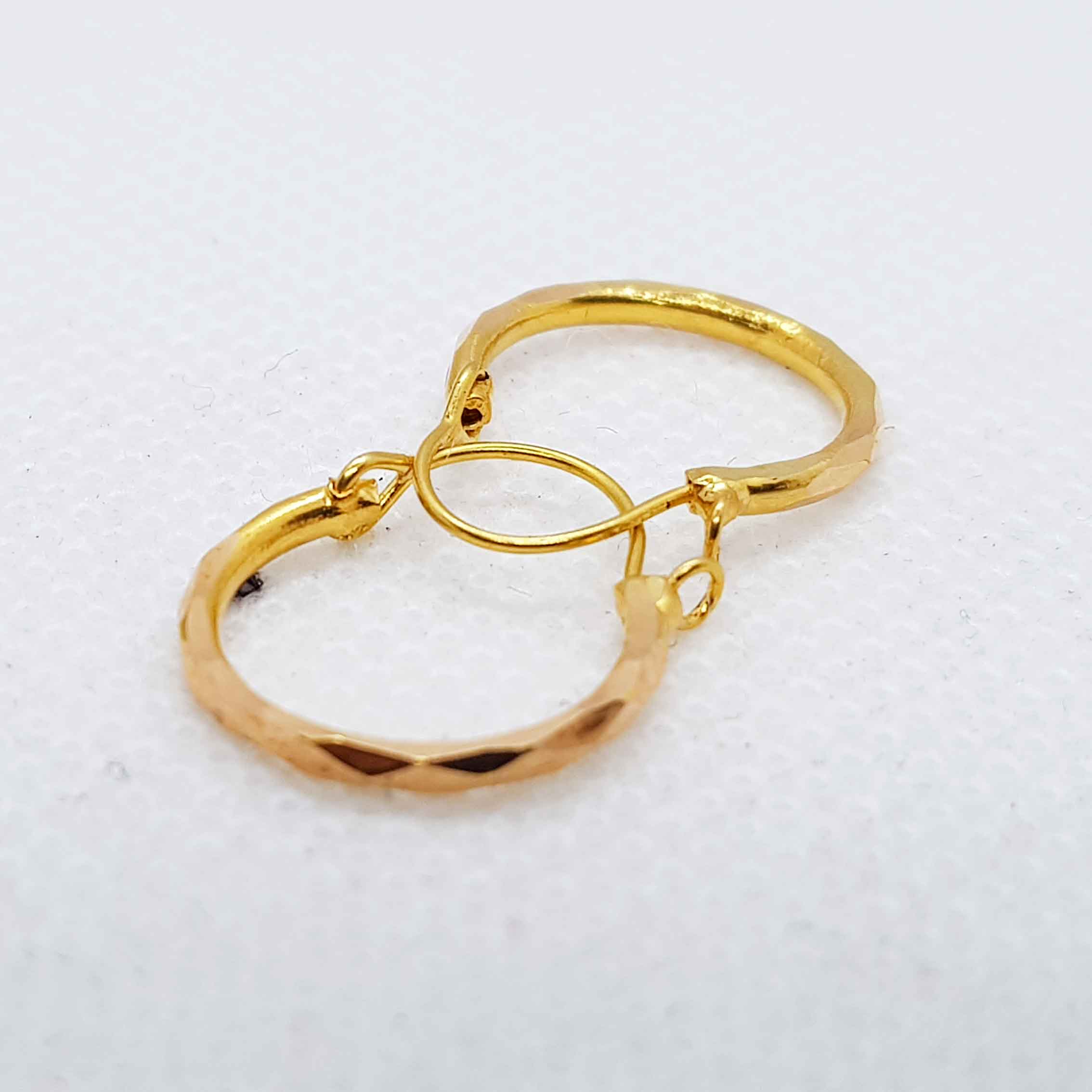 Simple Gold Baliyan For Women