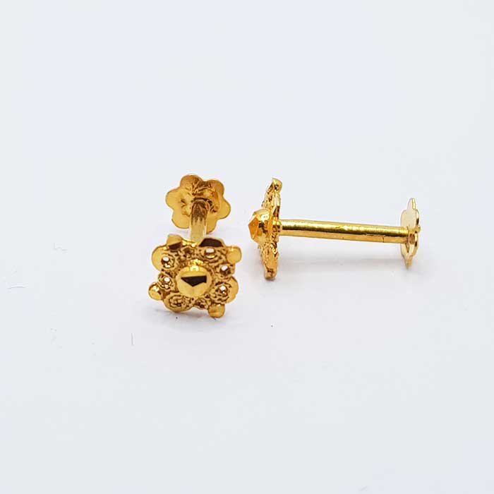 Ladies Stoneless Gold Tops in Flower Design