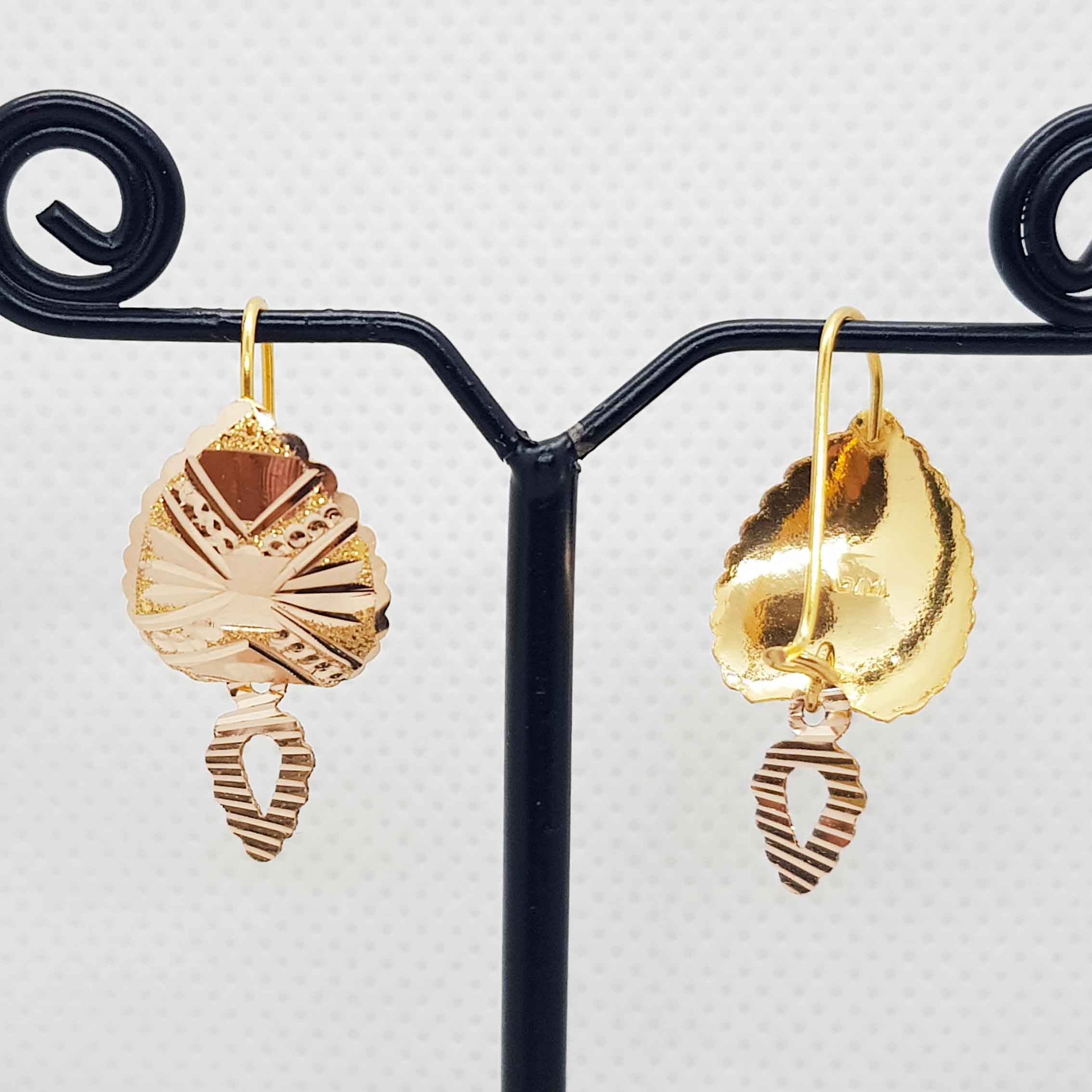 Leaf Shape Pure Gold Earrings