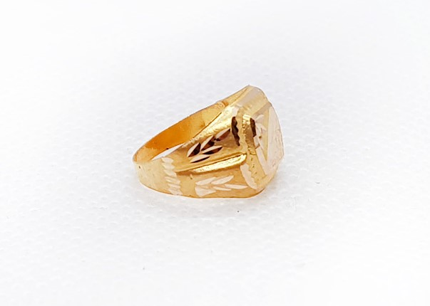 Bachas Golden Delight: Babies Gold Rings