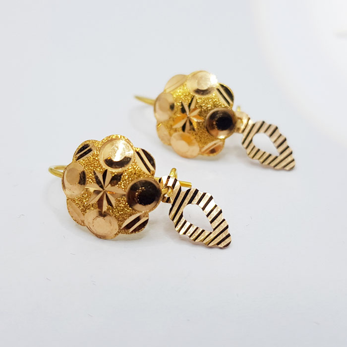 Latest Gold Earrings For Ladies