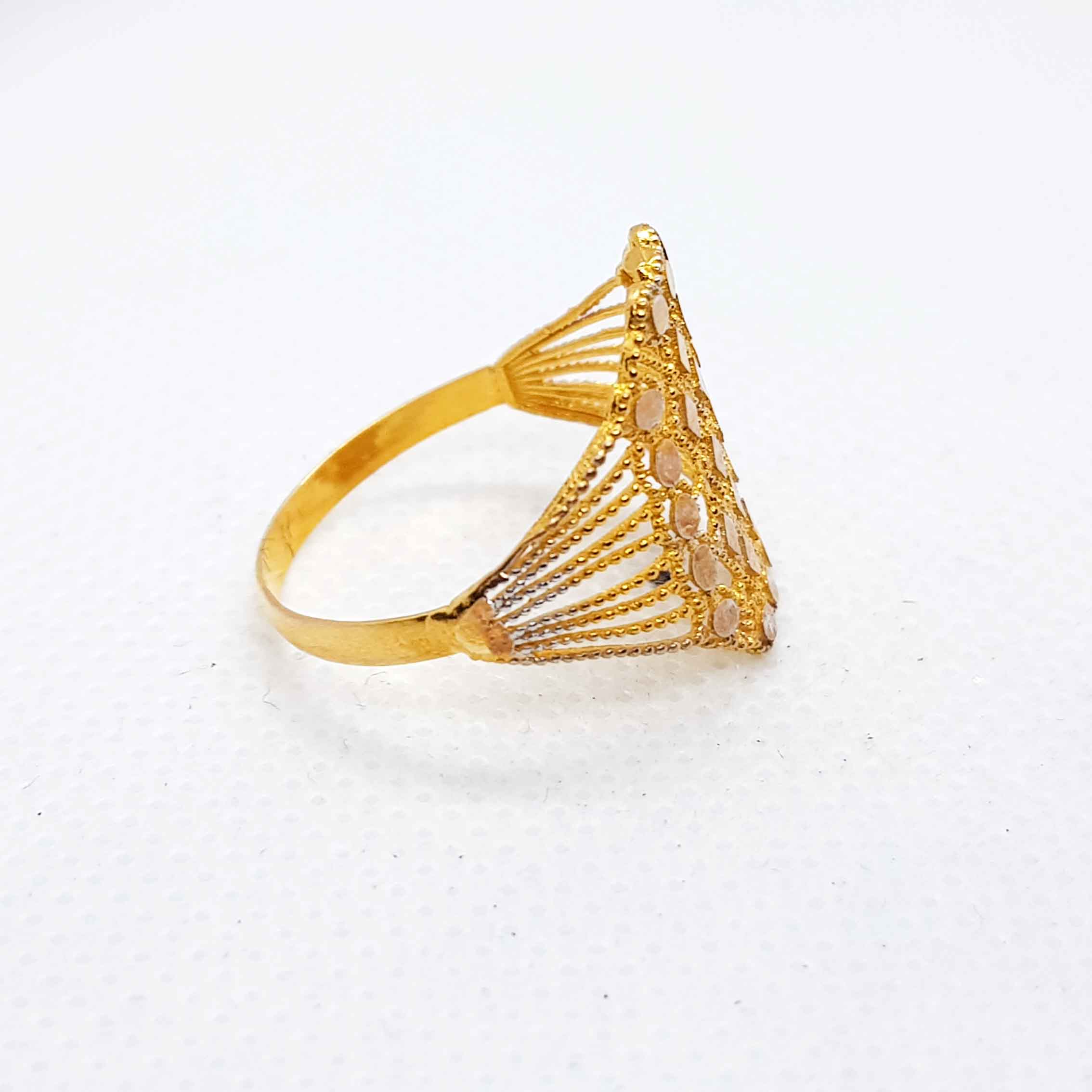 Stylish Gold Ring Without Stone