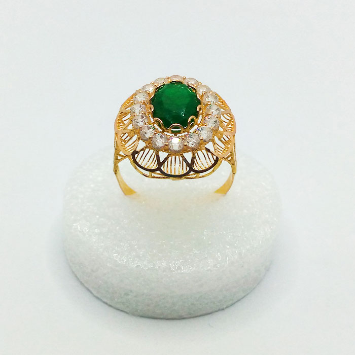 Pure Gold Ladies Ring With Green Stone