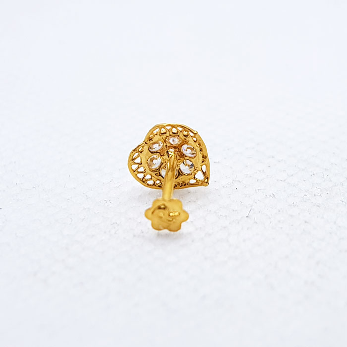 Decent Heart Design Gold Nose Pin