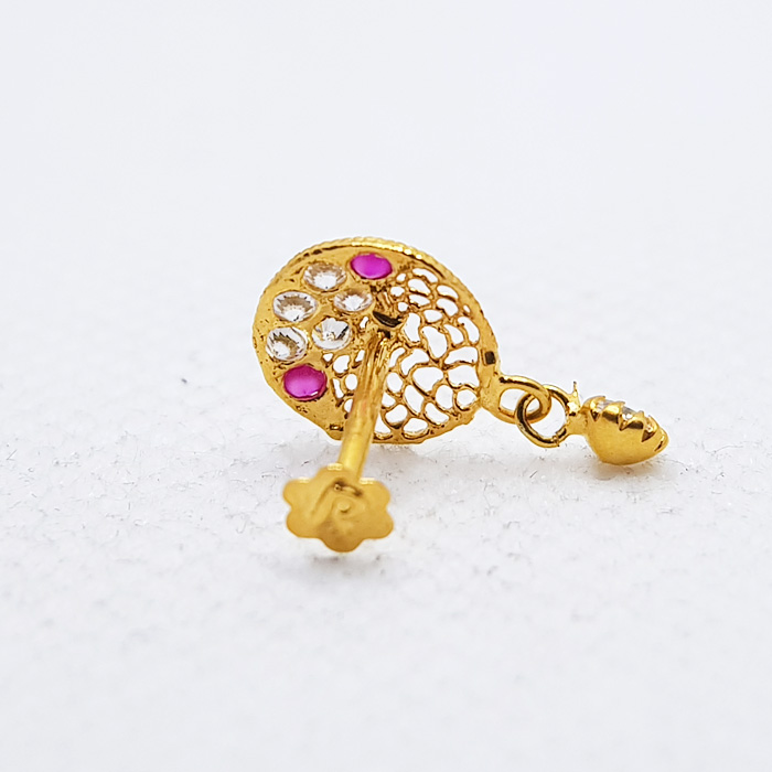 Round Shape Gold Nose Pin
