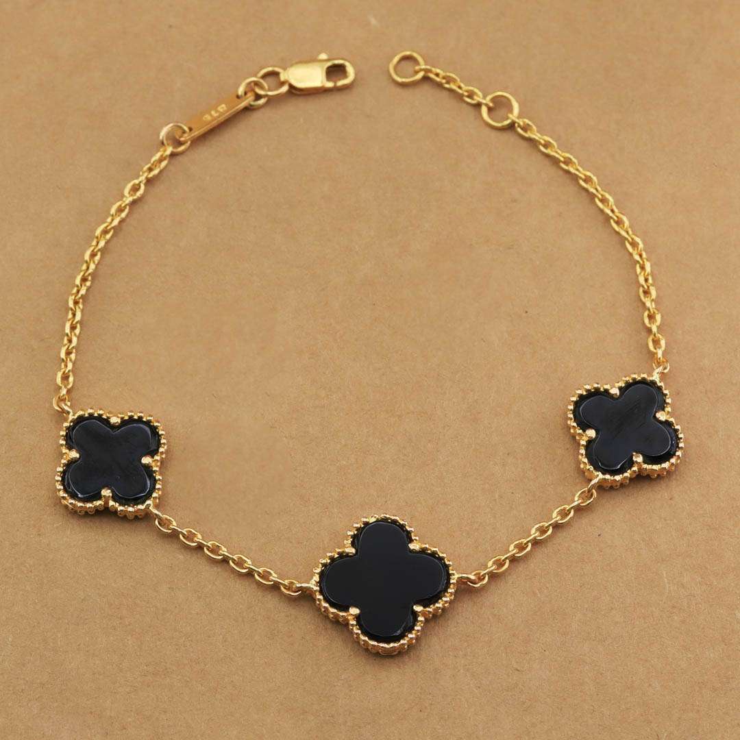 Black Clover Simple Gold Bracelet